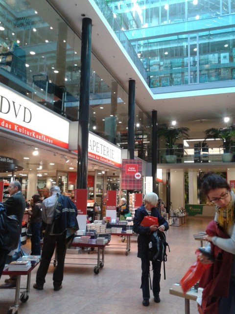 Dussmann das KulturKaufhaus - Berlim