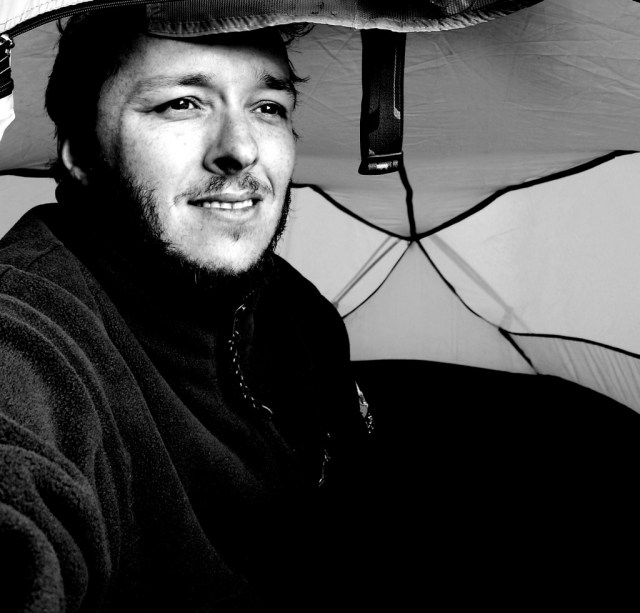 Leonardo - Brasileiro pedalando pela Patagônia