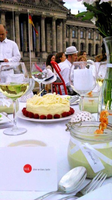 Diner en blanc Berlin