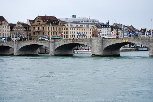 Rio Reno - Basel Suíça