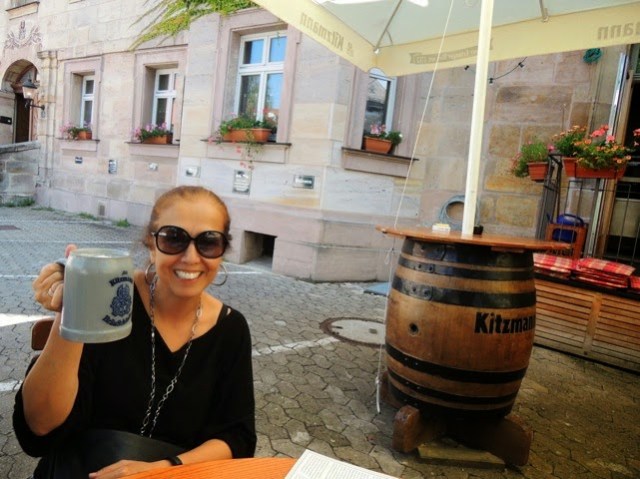 Uma brasileira em Abu Dhabi e mundo afora. 