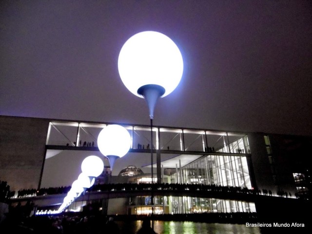 25 anos: Queda do Muro de Berlim 25 anos: Queda do Muro de Berlim