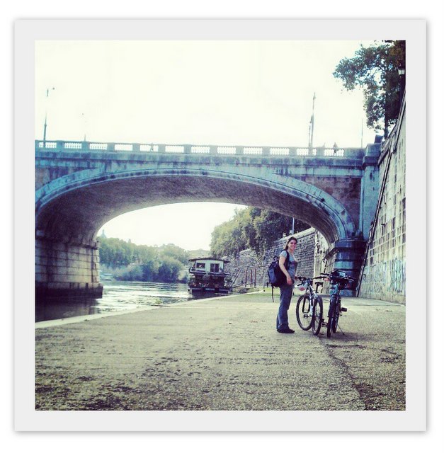 Pedalando na cidade eterna – por Dani&nbsp;Furlan