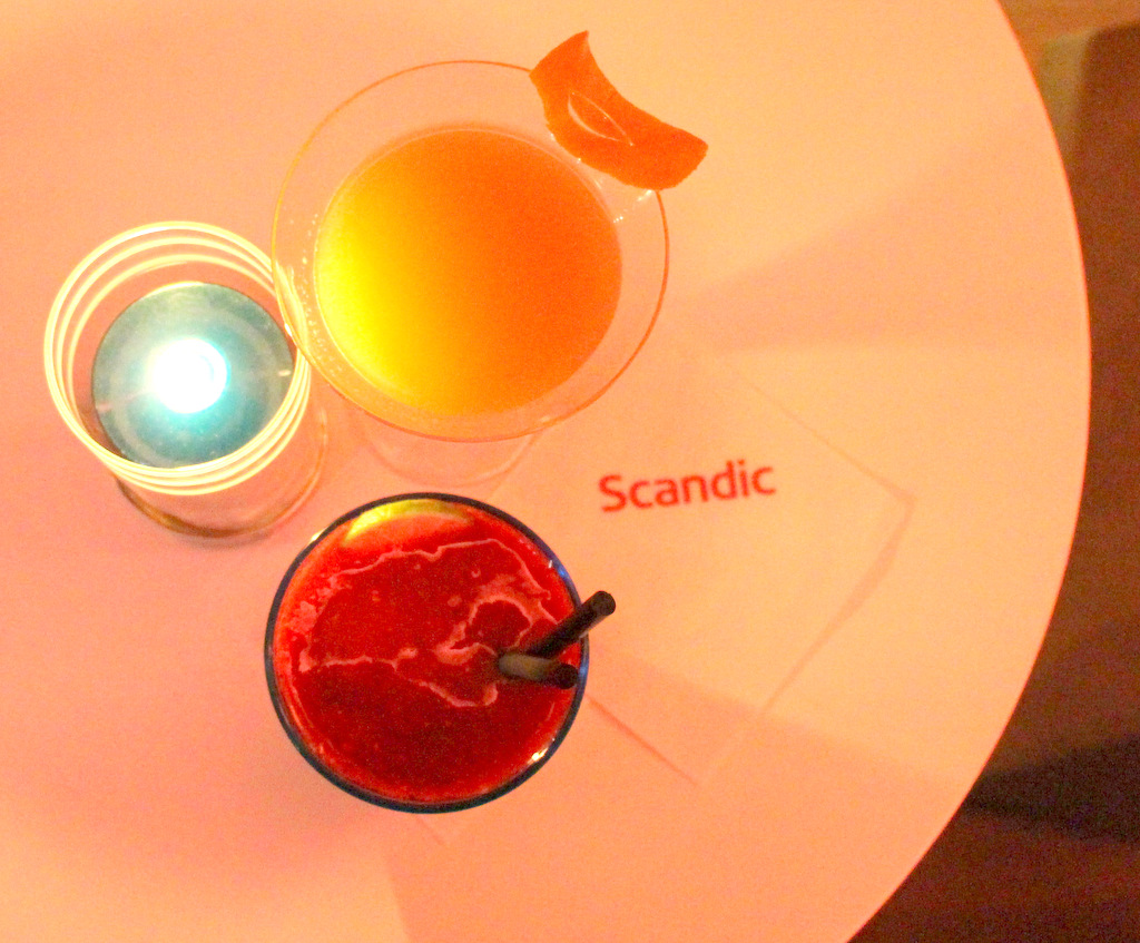 Bar do Scandic Hotel a um passo do Postsdamerplatz em&nbsp;Berlim