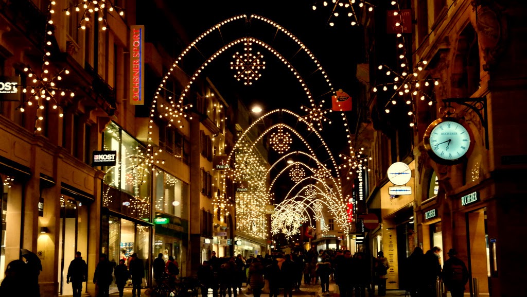 Aqui entre nós – Dezembro mundo&nbsp;afora…